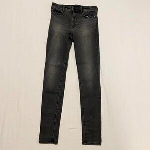 Uniqlo Womens Size 27x32 Skinny High Rise Jeans Stains